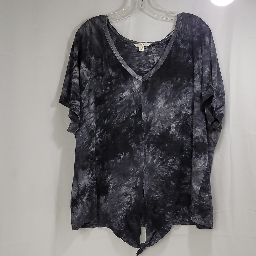Terra & Sky Charcoal Tie-Dye V-Neck Tee